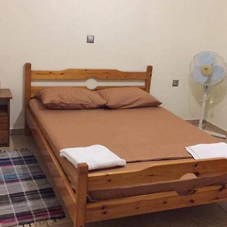 Nonikaas House 2 Apartment ซูกาเลดส์ ภายนอก รูปภาพ