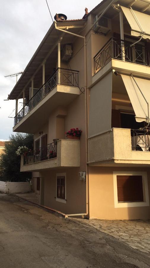 Nonikaas House 2 Apartment ซูกาเลดส์ ภายนอก รูปภาพ