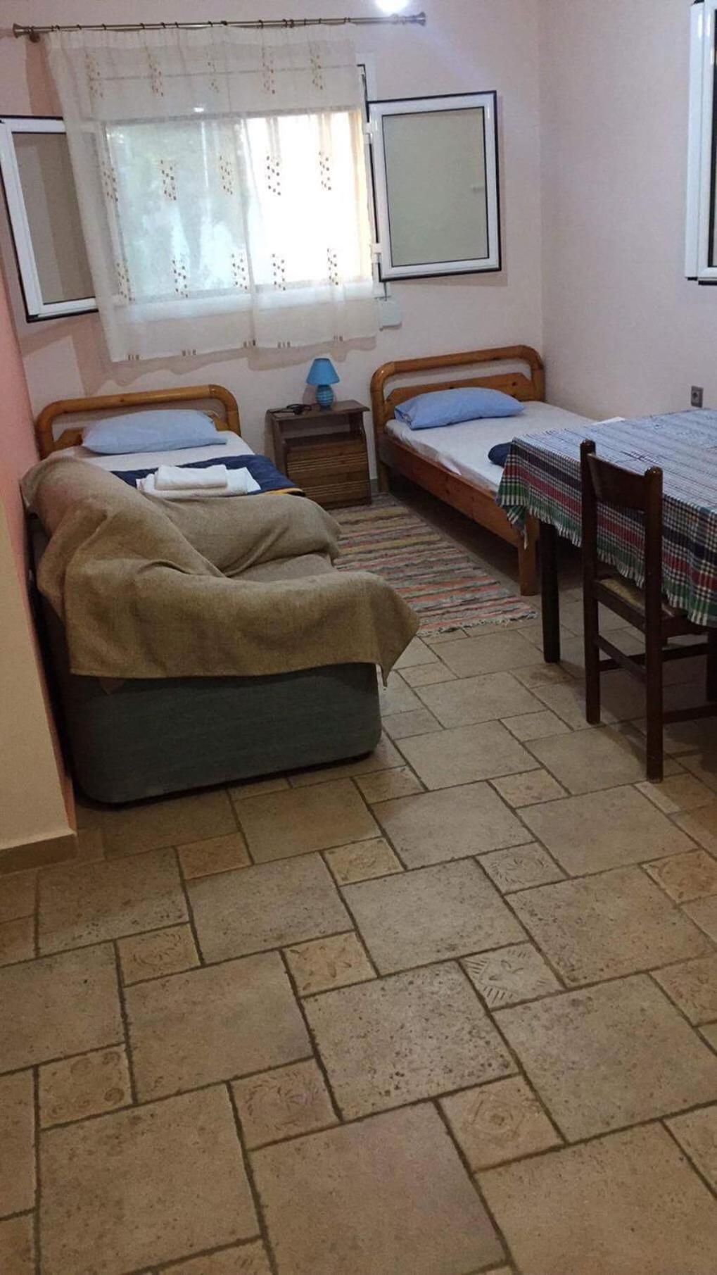 Nonikaas House 2 Apartment ซูกาเลดส์ ภายนอก รูปภาพ